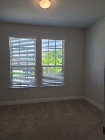 6820 Meadow Crest Drive, North Richland Hills, TX 76180