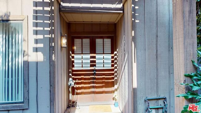 21 Northwoods Lane, La Crescenta, CA 91214