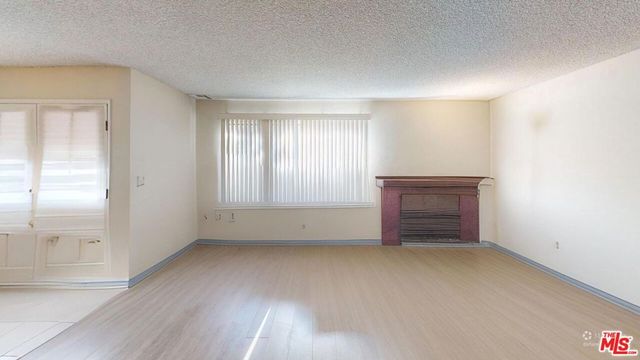 21 Northwoods Lane, La Crescenta, CA 91214