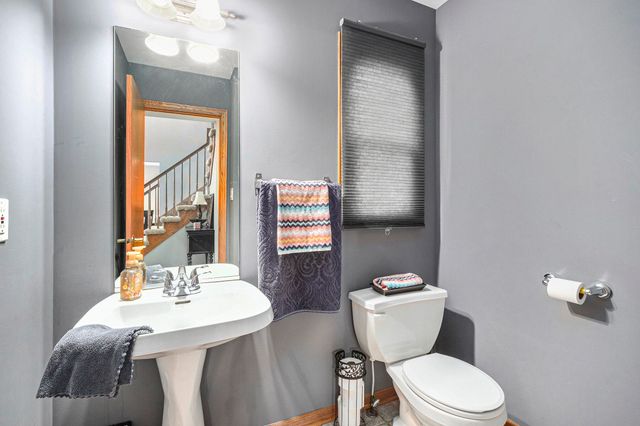 1305 Westbrook Drive, Crown Point, IN 46307