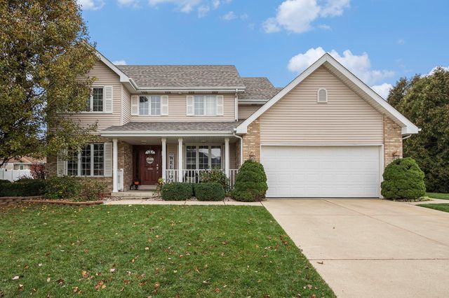 1305 Westbrook Drive, Crown Point, IN 46307