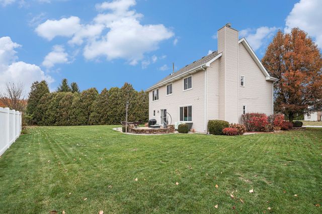 1305 Westbrook Drive, Crown Point, IN 46307