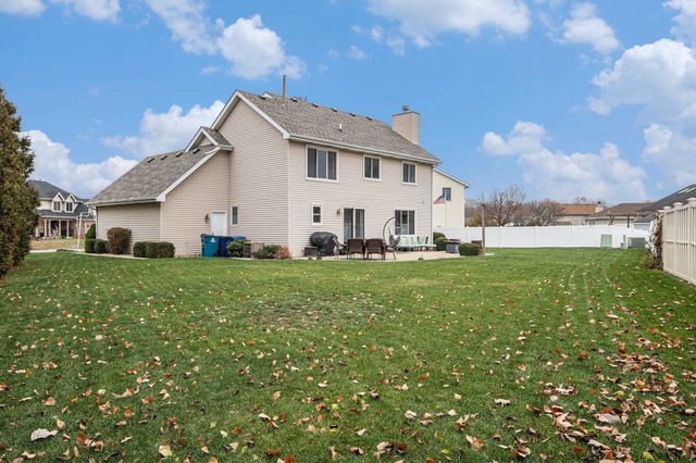 1305 Westbrook Drive, Crown Point, IN 46307