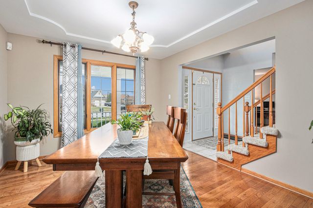 1305 Westbrook Drive, Crown Point, IN 46307