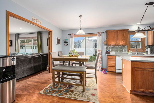 1305 Westbrook Drive, Crown Point, IN 46307