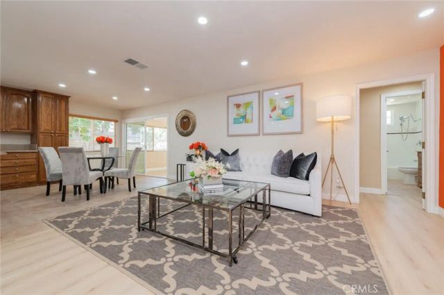 545 E Spruce St, Ontario, CA 91761