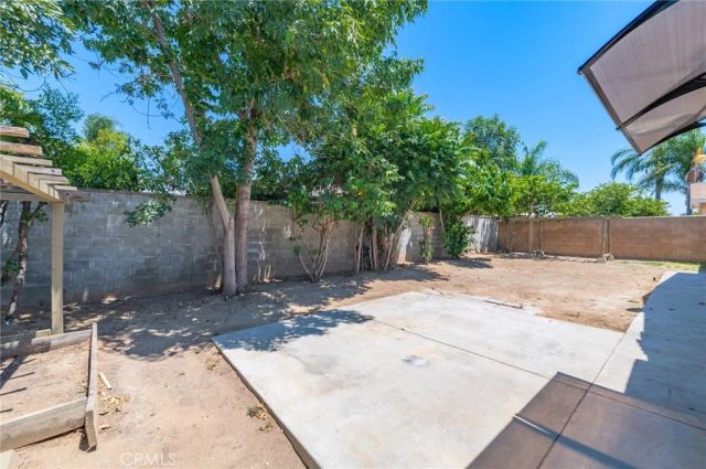 545 E Spruce St, Ontario, CA 91761