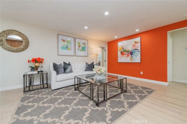 545 E Spruce St, Ontario, CA 91761