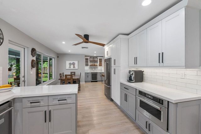 5540 SW 3rd Street, Plantation, FL 33317