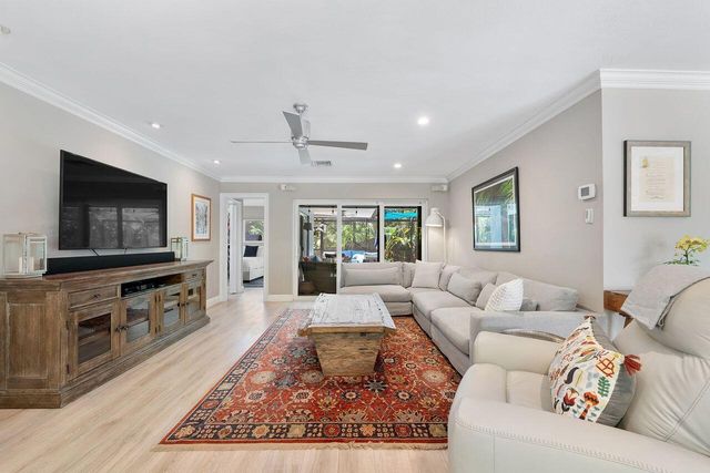 5540 SW 3rd Street, Plantation, FL 33317