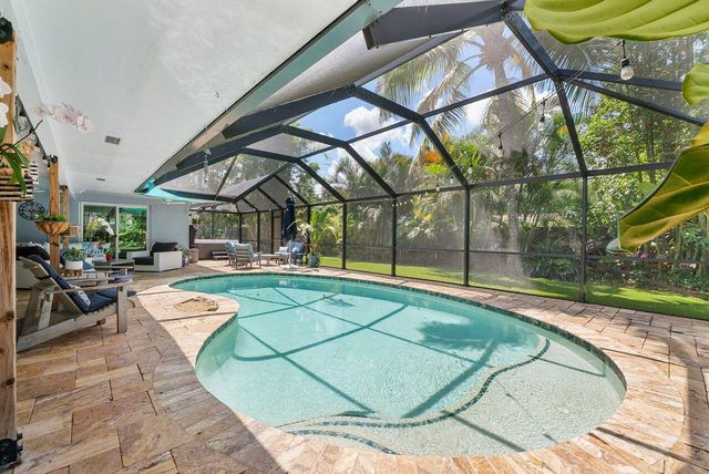 5540 SW 3rd Street, Plantation, FL 33317