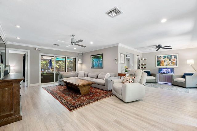 5540 SW 3rd Street, Plantation, FL 33317