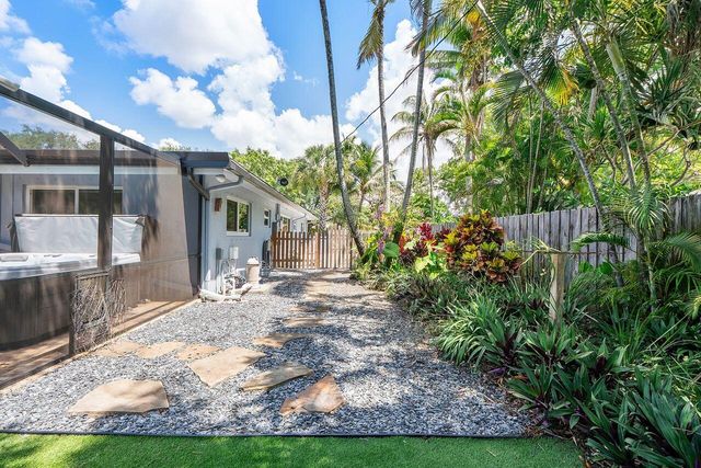 5540 SW 3rd Street, Plantation, FL 33317