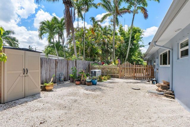 5540 SW 3rd Street, Plantation, FL 33317