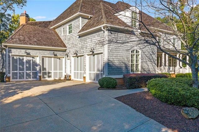 900 Crabapple Hill, Alpharetta, GA 30004