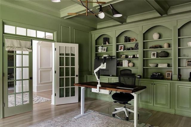 900 Crabapple Hill, Alpharetta, GA 30004