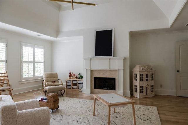 900 Crabapple Hill, Alpharetta, GA 30004