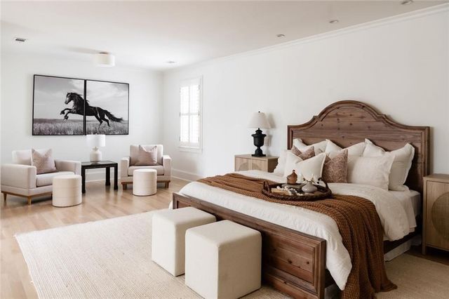 900 Crabapple Hill, Alpharetta, GA 30004