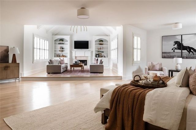 900 Crabapple Hill, Alpharetta, GA 30004