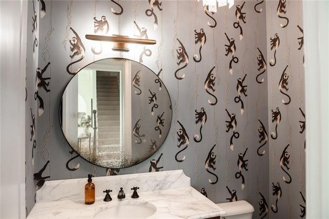 900 Crabapple Hill, Alpharetta, GA 30004