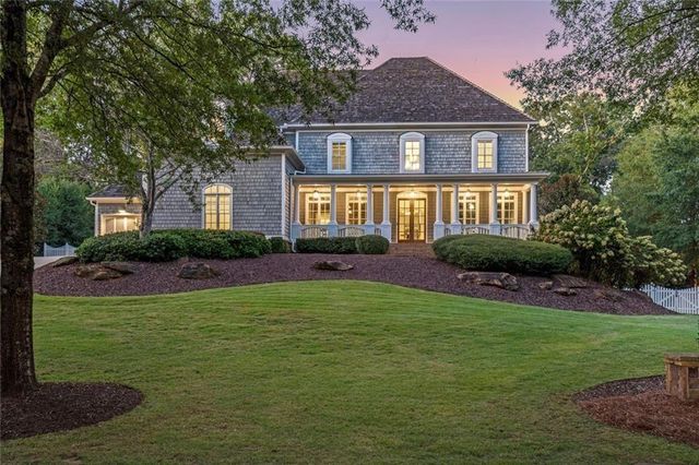 900 Crabapple Hill, Alpharetta, GA 30004
