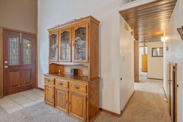 2218 N Oakhurst Street, Visalia, CA 93292