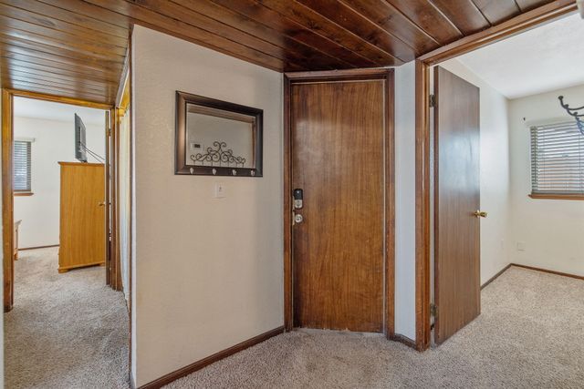 2218 N Oakhurst Street, Visalia, CA 93292