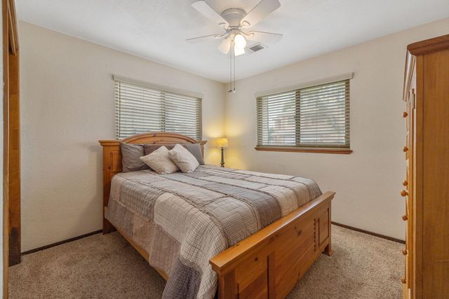 2218 N Oakhurst Street, Visalia, CA 93292