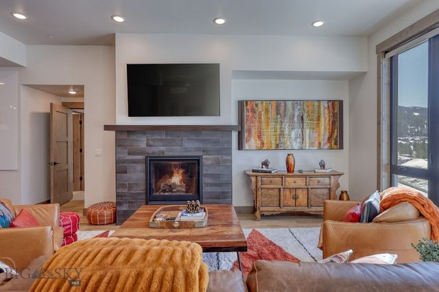 2D Summit View 101D, Big Sky, MT 59716