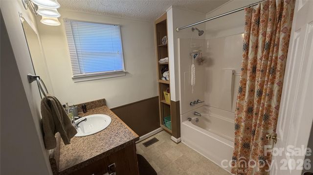 209 Auten Circle, Mount Holly, NC 28120