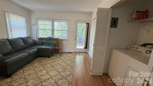 209 Auten Circle, Mount Holly, NC 28120