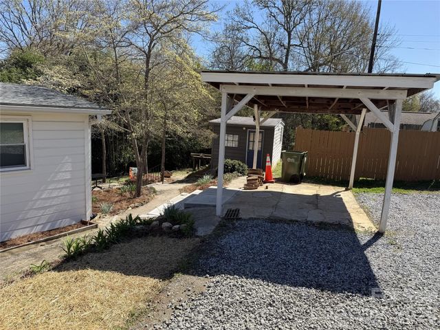 209 Auten Circle, Mount Holly, NC 28120