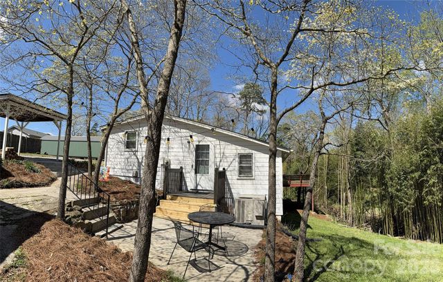 209 Auten Circle, Mount Holly, NC 28120