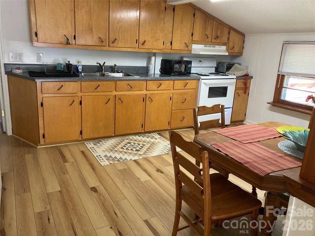 209 Auten Circle, Mount Holly, NC 28120