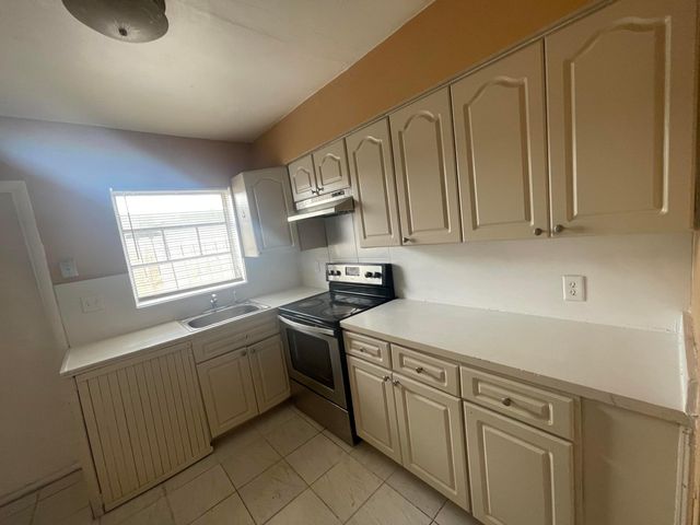 1316 NW 8th Avenue, Fort Lauderdale, FL 33311