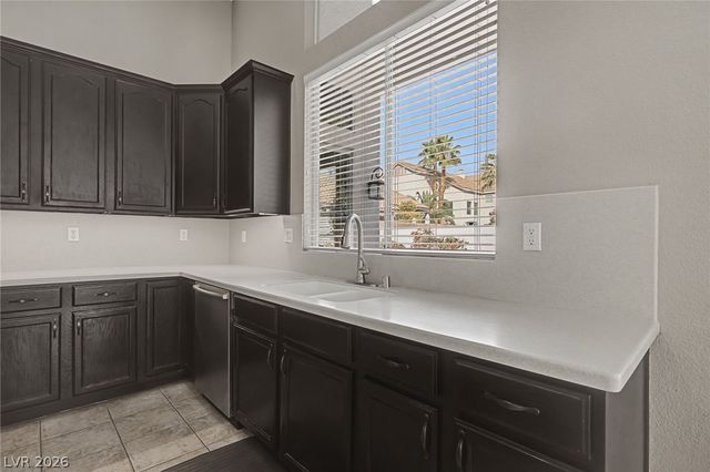 8100 Gothic Avenue, Las Vegas, NV 89117