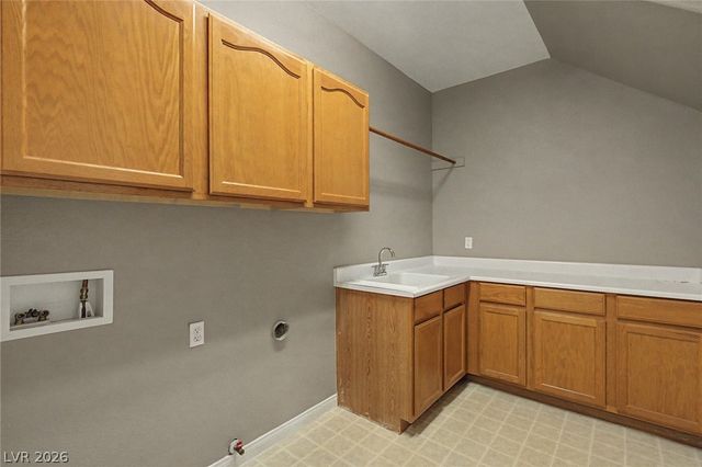 8100 Gothic Avenue, Las Vegas, NV 89117