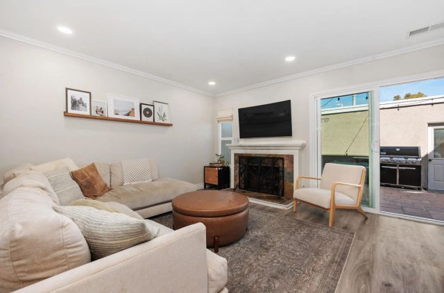 1971 Azure Way, Encinitas, CA 92024