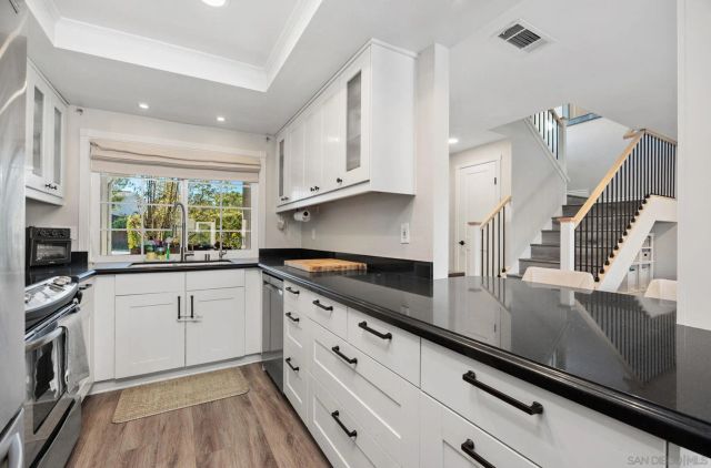 1971 Azure Way, Encinitas, CA 92024