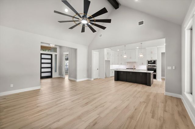7631 Woodstream Road, Midlothian, TX 76065