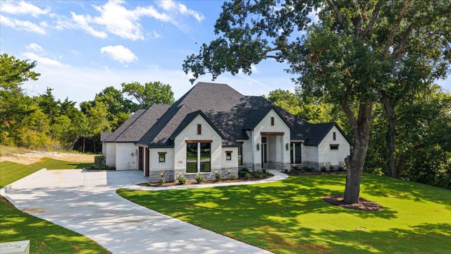7631 Woodstream Road, Midlothian, TX 76065