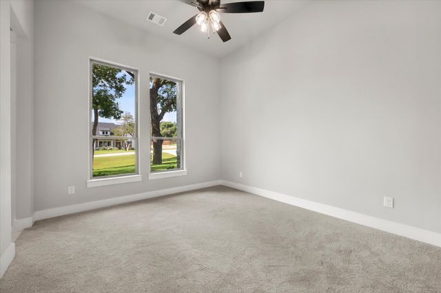 7631 Woodstream Road, Midlothian, TX 76065