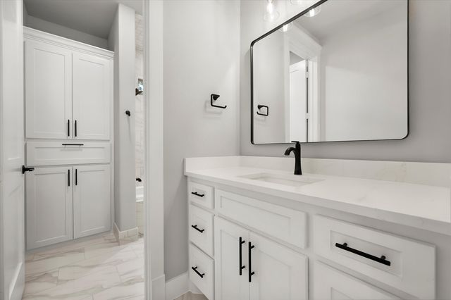 7631 Woodstream Road, Midlothian, TX 76065