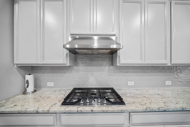9543 Garrison, San Antonio, TX 78254