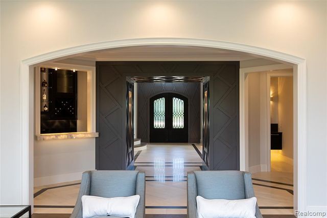 3215 Pompilio Drive, Rochester, MI 48306