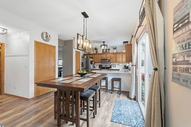 802 Edgewater Drive, Polk City, IA 50226
