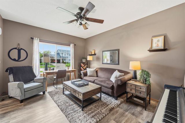 802 Edgewater Drive, Polk City, IA 50226