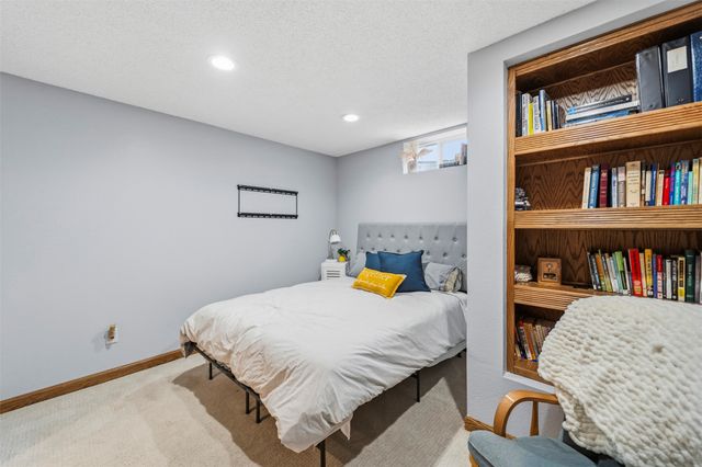 802 Edgewater Drive, Polk City, IA 50226