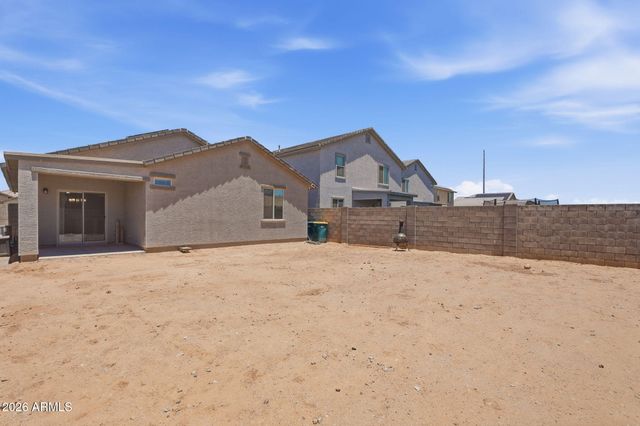 17015 W BUTLER Avenue, Waddell, AZ 85355