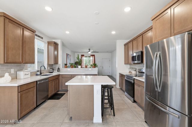17015 W BUTLER Avenue, Waddell, AZ 85355